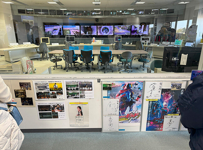 vol195-2h.jpg